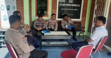 Sambangi PT. JCI, Polres Lampung Tengah Sampaikan Pesan Kamtibmas Kepada Satpam
